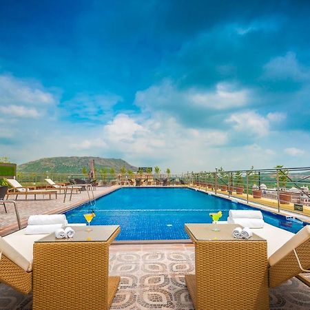 Clarion Inn Jaipur Kukas Buitenkant foto