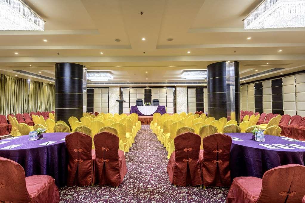 Clarion Inn Jaipur Kukas Faciliteiten foto