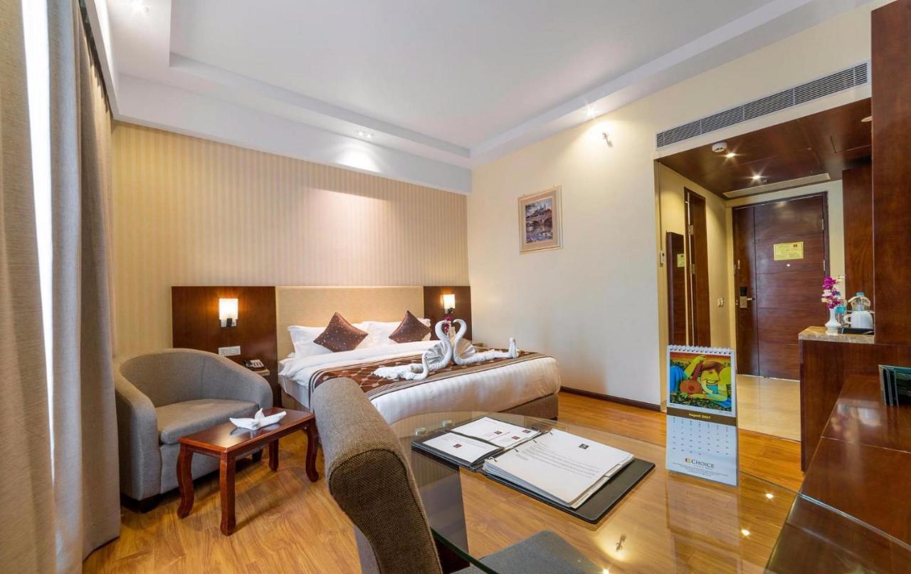 Clarion Inn Jaipur Kukas Buitenkant foto