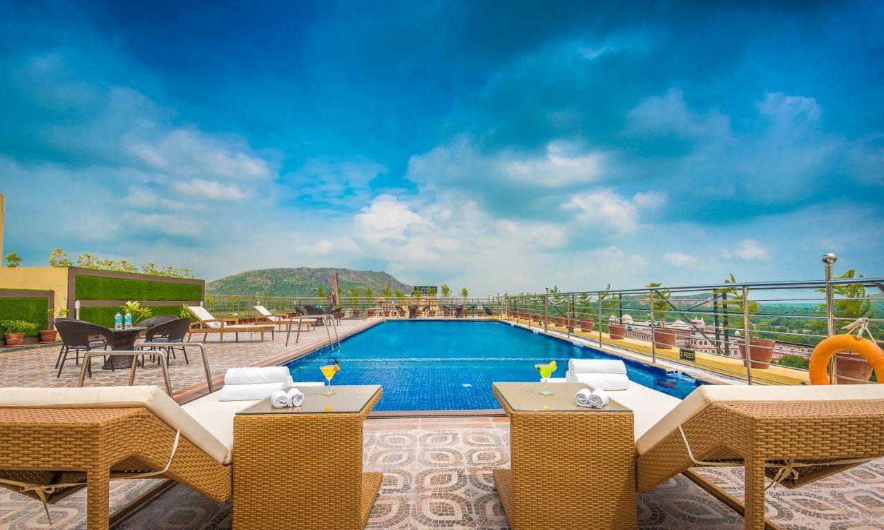 Clarion Inn Jaipur Kukas Buitenkant foto