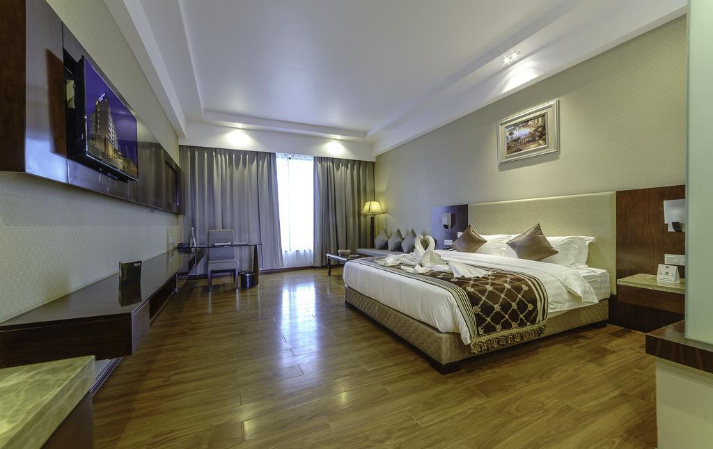 Clarion Inn Jaipur Kukas Buitenkant foto